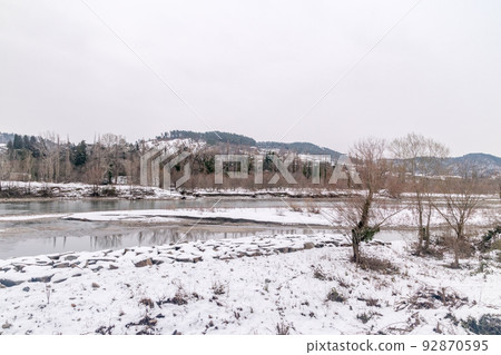 Panoramic winter view on Rioni river. 92870595