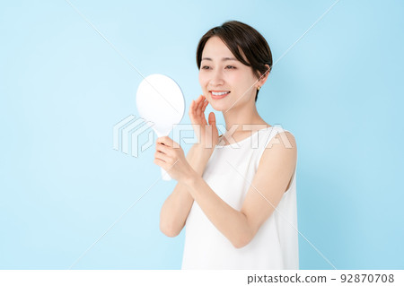 beauty woman blue back beauty woman blue back 92870708