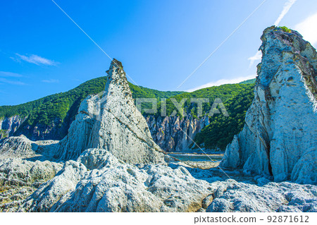 A group of strangely shaped giant rocks Hotokeura A group of strangely shaped giant rocks Hotokeura 92871612