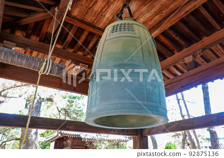 Temple Bell Shikoku Sacred Site No. 80 Sanuki Kokubunji Temple (Takamatsu City, Kagawa Prefecture) Temple Bell Shikoku Sacred Site No. 80 Sanuki Kokubunji Temple (Takamatsu City, Kagawa Prefecture) 92875136