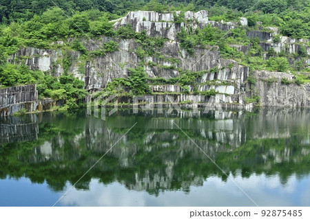 The remains of a quarry in the Ishikiri Mountains in Kasama City 92875485