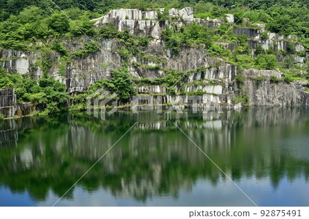 The remains of a quarry in the Ishikiri Mountains in Kasama City 92875491