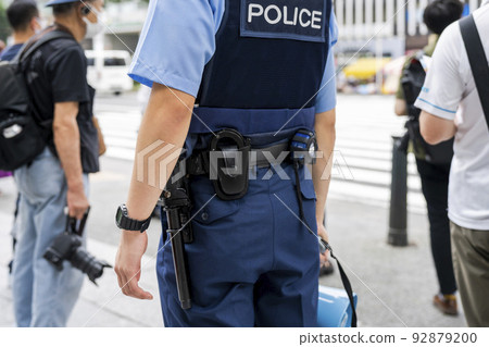 Back view of a police officer Equipment 92879200