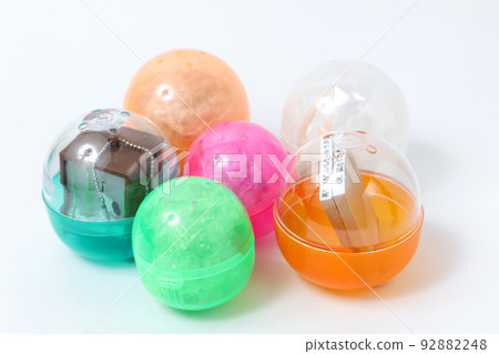 Gacha Gacha, 玩具, 玩具, 飾品, 箱子, 雜貨, 玩具, 膠囊, 扭蛋玩具 Gacha Gacha, 玩具, 玩具, 飾品, 箱子, 雜貨, 玩具, 膠囊, 扭蛋玩具 92882248