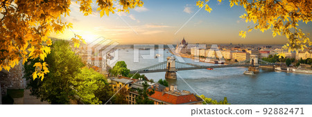 Budapest at sunset in autumn 92882471