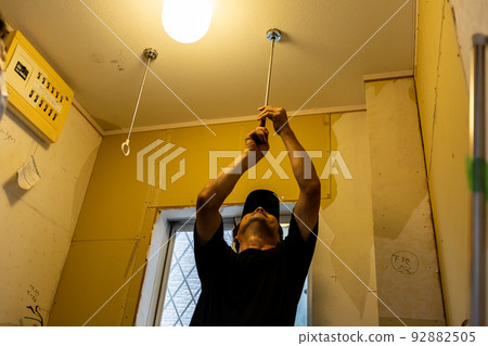 Bath remodeling of the bathroom 92882505