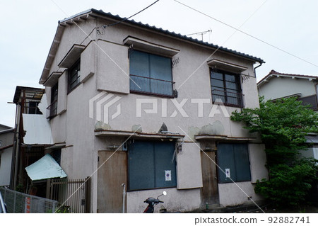 變得毀了的公寓 92882741
