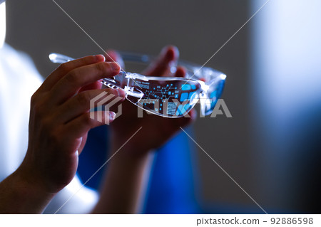 Smart glasses image 92886598