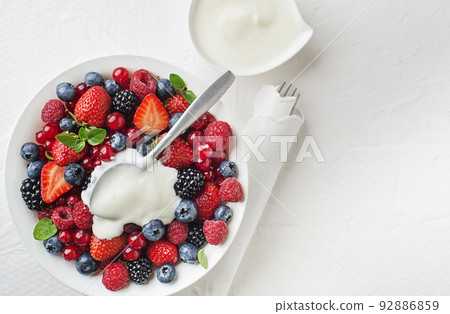 Berries Berries 92886859