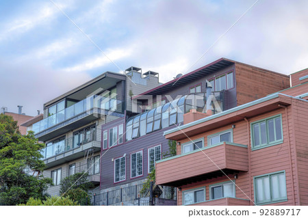 Multi-storey houses with balconies in San Francisco, California Multi-storey houses with balconies in San Francisco, California 92889717