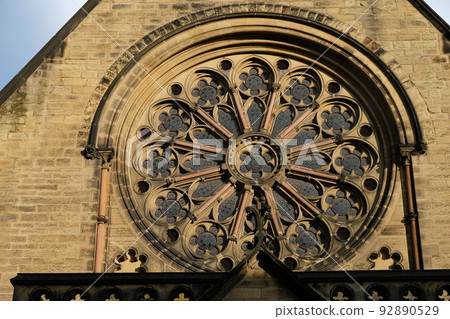 Rose window of The Welsh Presbyterian Church in Chester,UK. Rose window of The Welsh Presbyterian Church in Chester,UK. 92890529