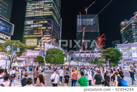 Tokyo cityscape in Japan View from the Shibuya scramble crossing to Shibuya Station and the former Ginza Line platform that appeared after the dismantling of the Toyoko store 92894284