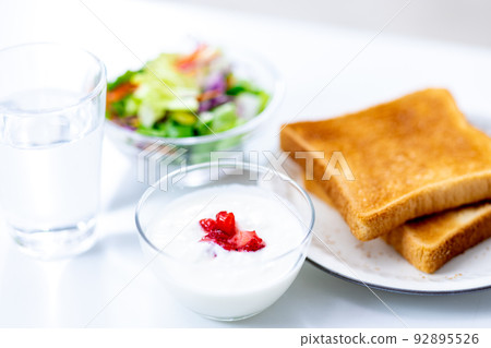 Breakfast 92895526