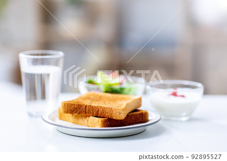 Breakfast 92895527