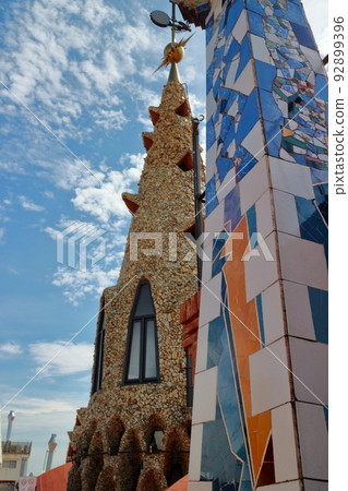 Barcelona Guell House 92899396