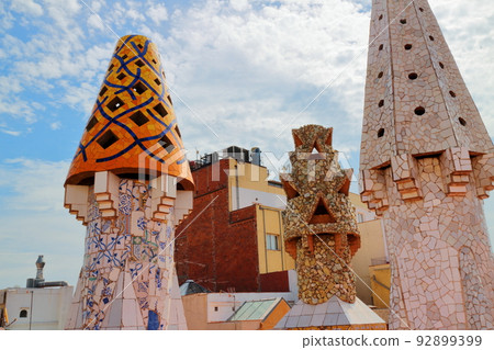 Barcelona Guell House 92899399