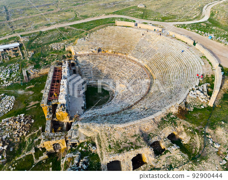 Top view of the theater of Hierapolis in Pamukkale 92900444