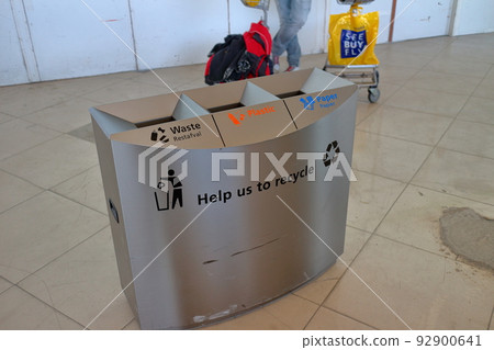 Barcelona El Prat International Airport Barcelona El Prat International Airport 92900641