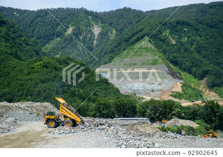 2022年8月 秋田縣上游展望台大壩施工現場 92902645
