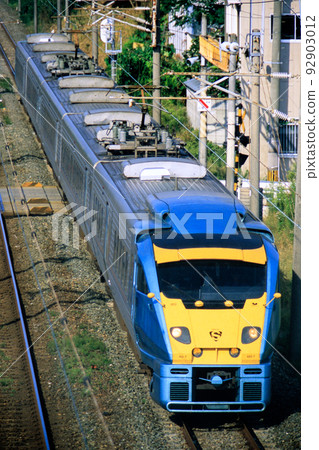 JR九州883系列特快“索尼克”(Ao-7早期形成) JR九州883系列特快“索尼克”(Ao-7早期形成) 92903012