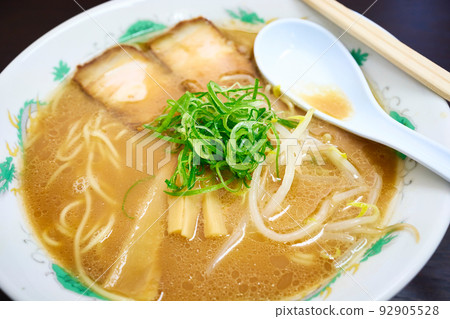 Tokushima City Mikasaya Ramen Haruki Pork Bone Soy Sauce Ramen Tokushima City Mikasaya Ramen Haruki Pork Bone Soy Sauce Ramen 92905528