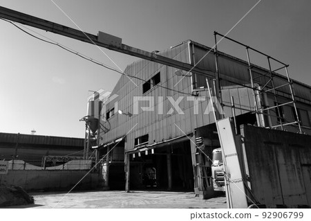 foundry building 92906799