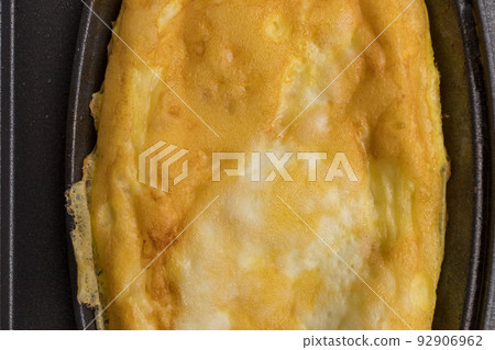 Omelette cooker and deliciously cooked omelets Omelette cooker and deliciously cooked omelets 92906962