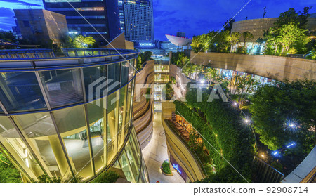 難波公園公園屋頂的夜景 92908714