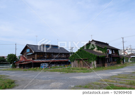 Nihon Kikai Kogyo 的木製建築 Nihon Kikai Kogyo 的木製建築 92909408