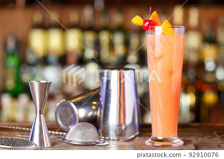 Shaker and bar inventory at a nightclub 92910076