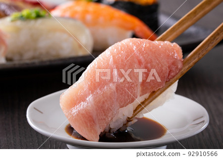 Sushi ~ Fatty tuna 92910566