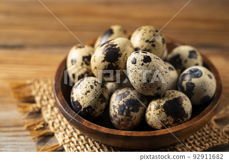 Quail eggs 92911682