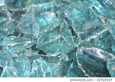 Turquise glass rocks Turquise glass rocks 92916924