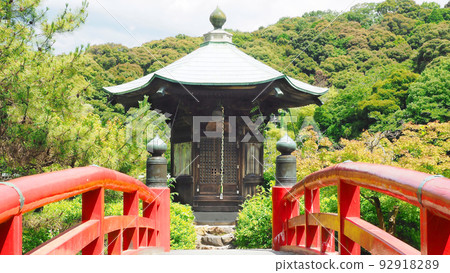 常光寺公園的六角堂(愛知縣瀨戶市) 常光寺公園的六角堂(愛知縣瀨戶市) 92918289