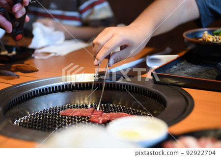 烤肉卡拉OK 92922704