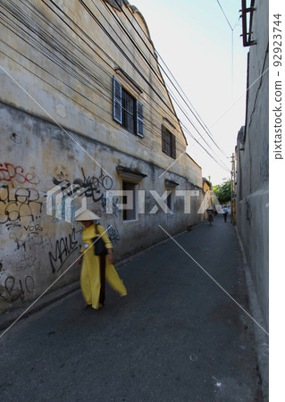 Ao dai woman Ao dai woman 92923744