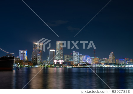 神奈川縣橫濱市港未來的夜景 92927828