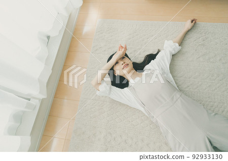 女生 女孩 女性 92933130