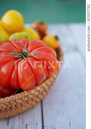 air room tomato air room tomato 92935782