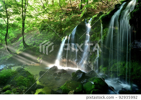 猴子瓶瀑布 猴子瓶瀑布 92935992