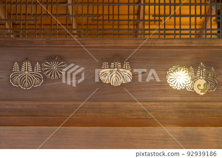Decoration of a Japanese house Metal processing crest Decoration of a Japanese house Metal processing crest 92939186