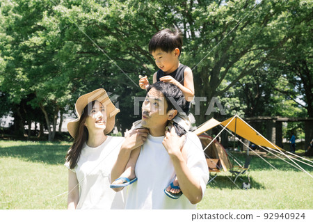 Family / family camp to camp with family 92940924