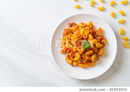 macaroni with tomatoes sauce and mince pork macaroni with tomatoes sauce and mince pork 92943033