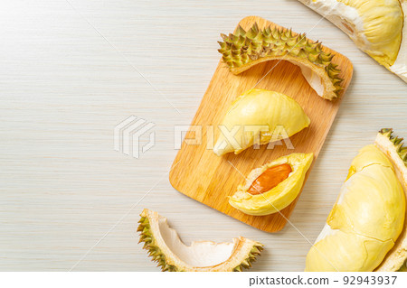 Durian riped and fresh ,durian peel 92943937