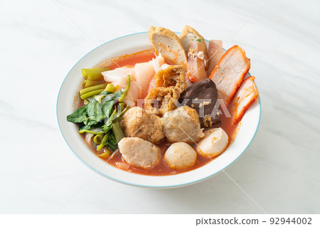 noodles with meatballs in pink soup noodles with meatballs in pink soup 92944002