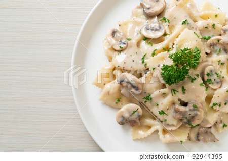 farfalle pasta with mushroom white cream sauce farfalle pasta with mushroom white cream sauce 92944395