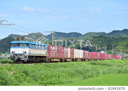 日豐本線立石~中山香織 JR Freight EF81-452(門司) 日豐本線立石~中山香織 JR Freight EF81-452(門司) 92945870