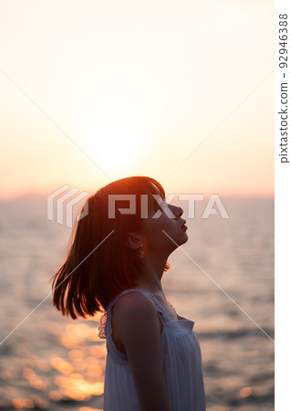 magic hour girl 92946388
