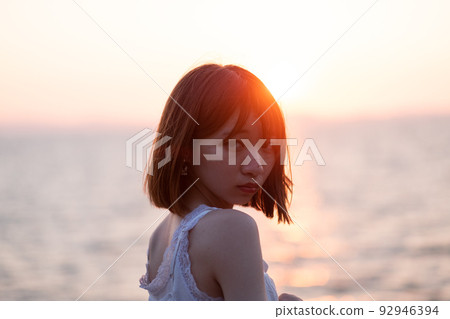 magic hour girl 92946394