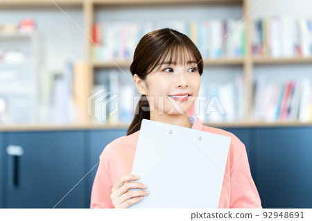 Young nurse woman to interview Young nurse woman to interview 92948691